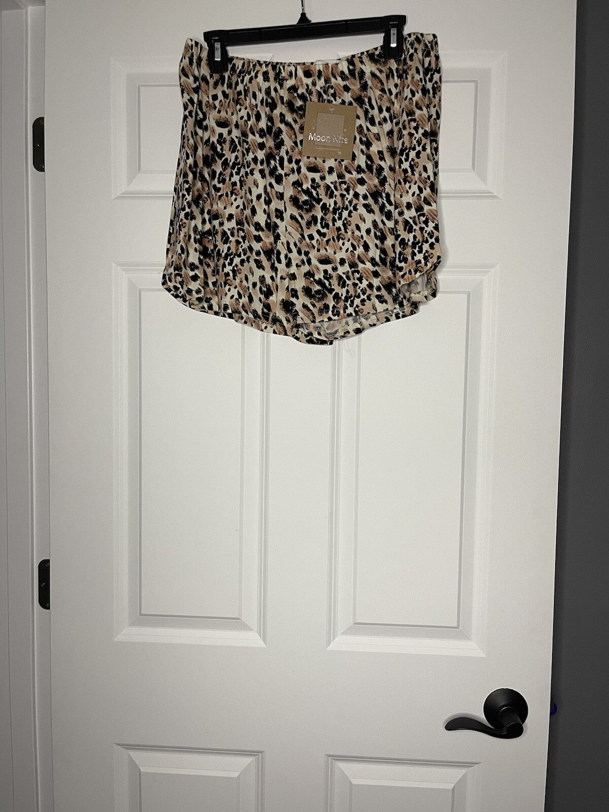 Moon Nite 2 piece pajamas xl beige with black white brown animal print NWT