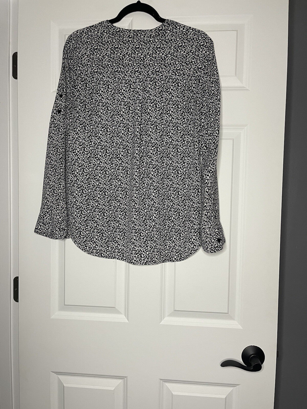 Express Long Sleeve Blouse Half Zip Medium Black White Print