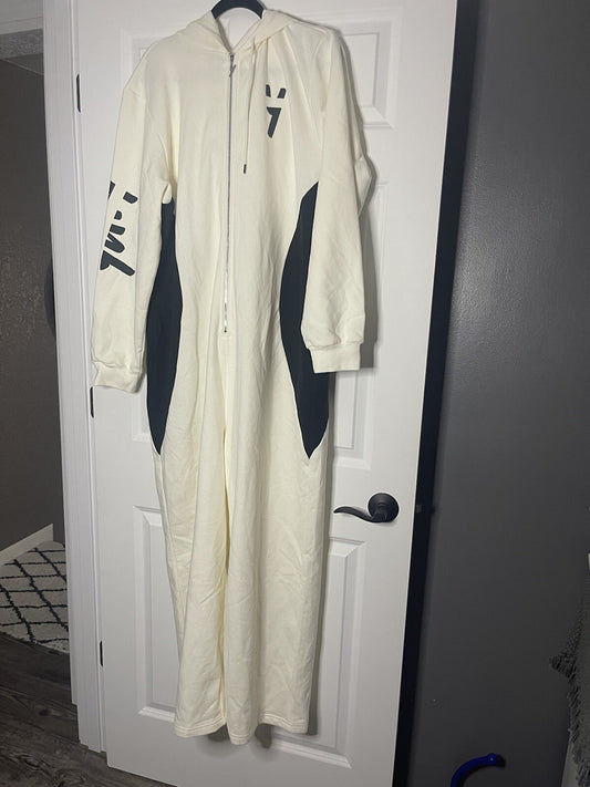 Yitty major label one piece  xl ivory and black NWT 114.95