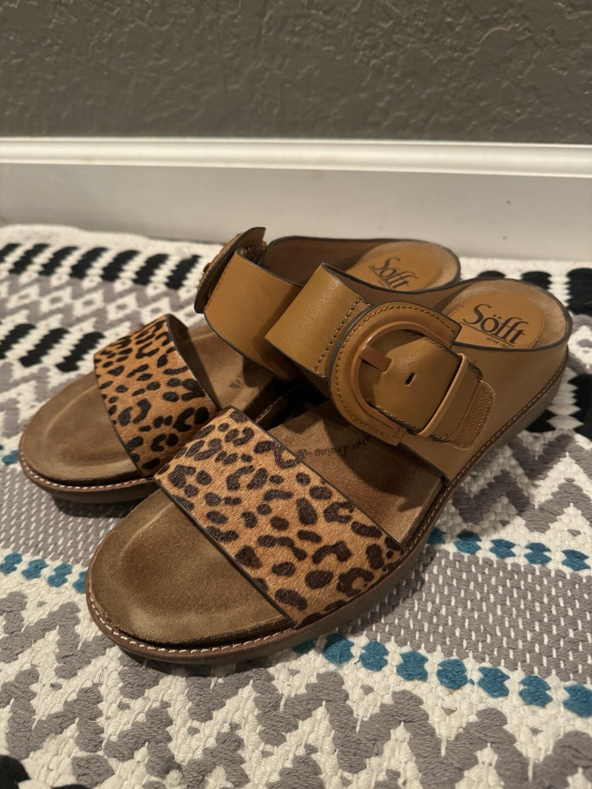 Sofft Brown Animal Print Sandals 9 Cow Hair And Leather 