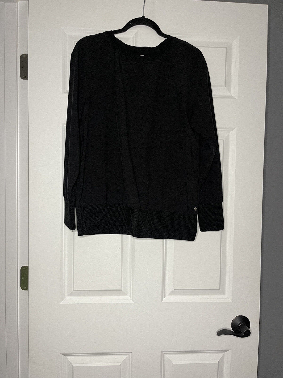 Fabletics black long sleeve top small 