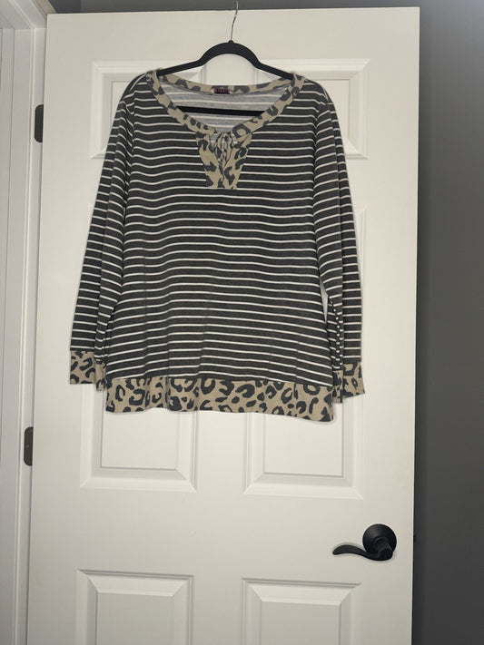 Andree By Unit Sweatshirt W Tie Collar Gray White Stripe Taupe Charc Animal 2x