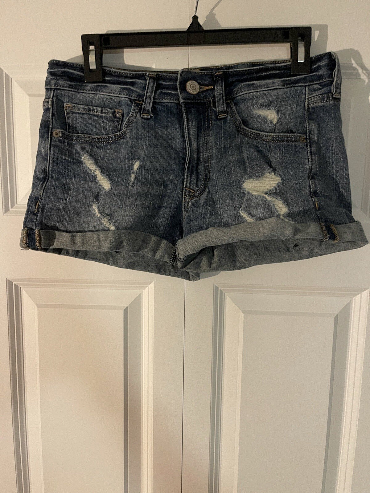 Express jean shorts shortie low rise Size 4 Blue