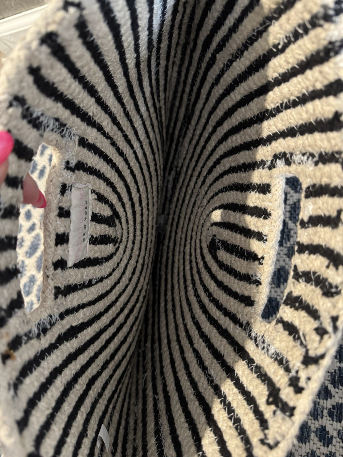 Fabulous Mj Handbag Cream And Navy 