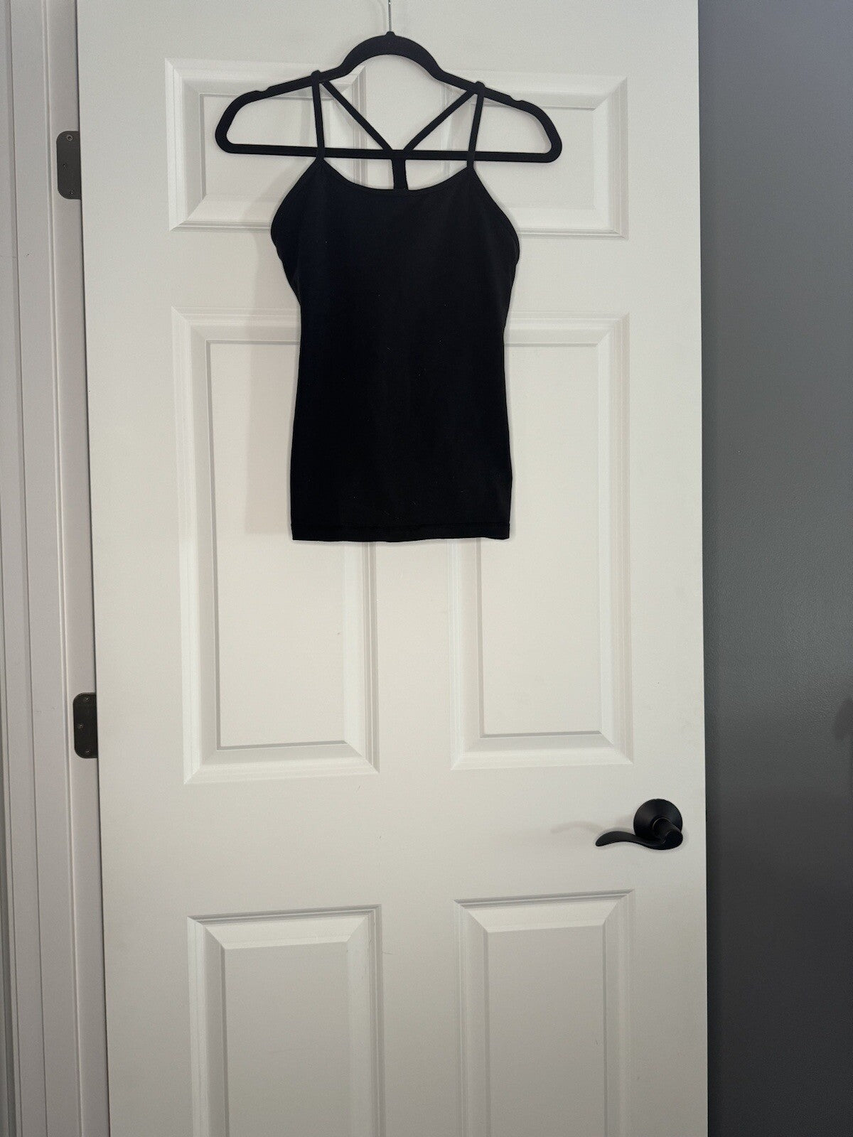 Lululemon Tank Top Size 6 Black Built In Bra No Padding 