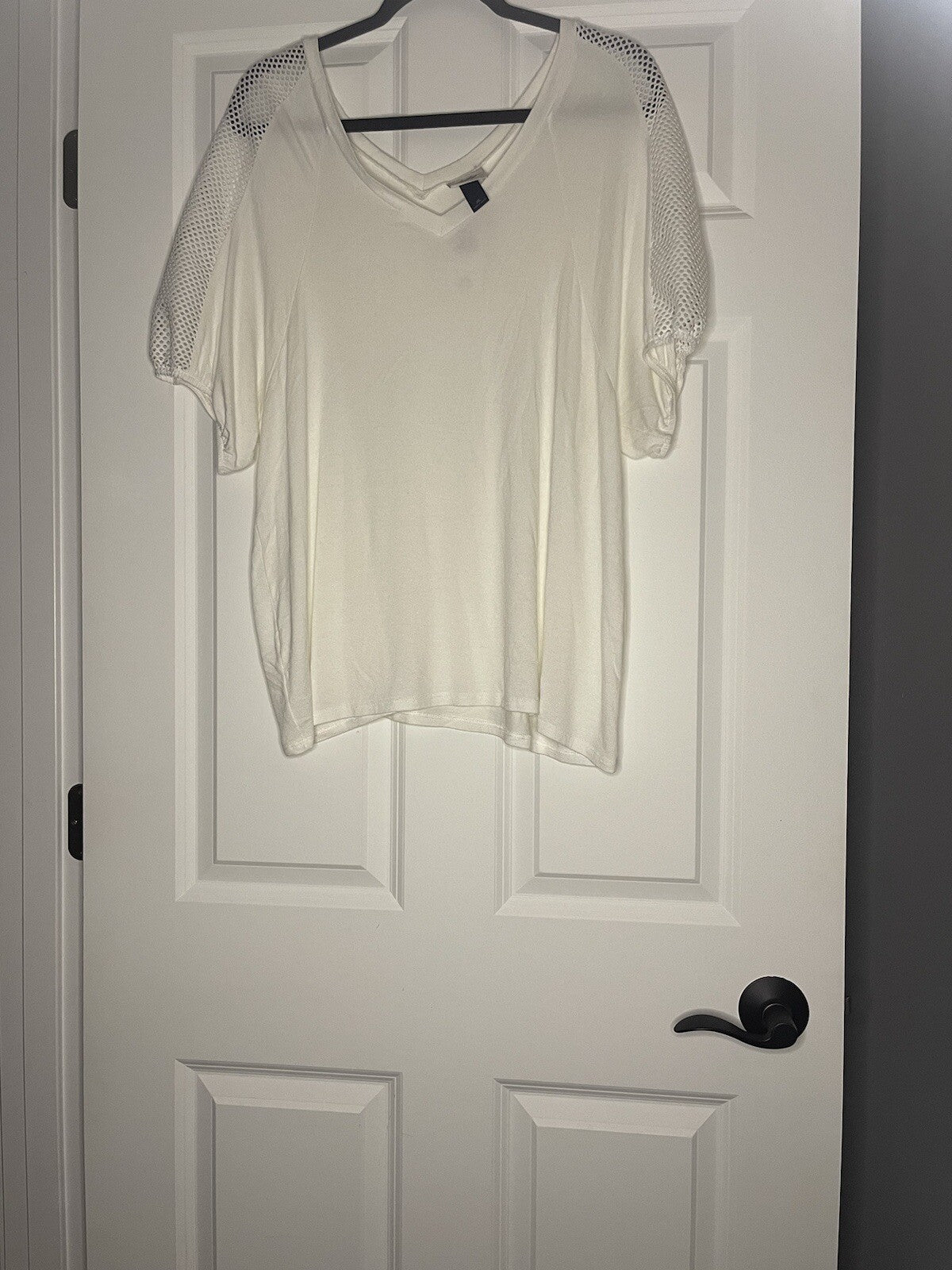 Daytrip Short Sleeve Blouse Cutout Print Sleeves White Xl Nwt 