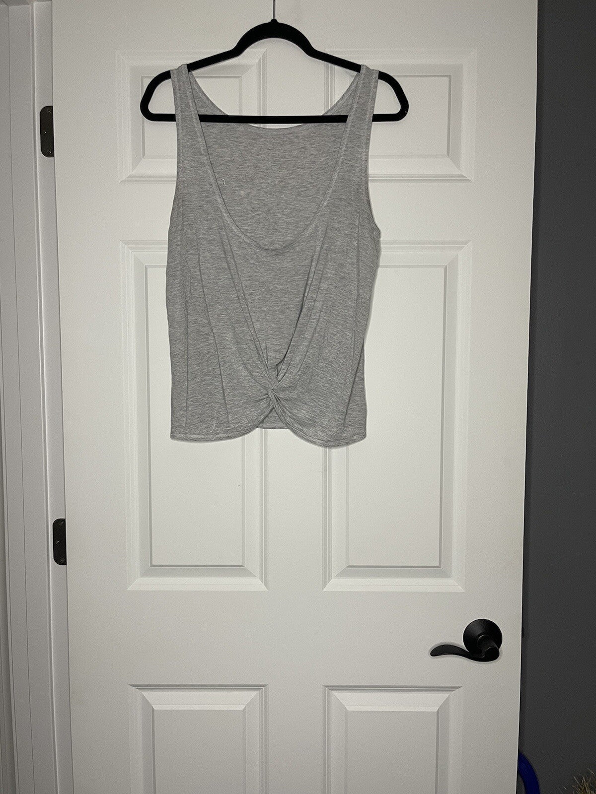 Zyia active twist back tank medium gray 