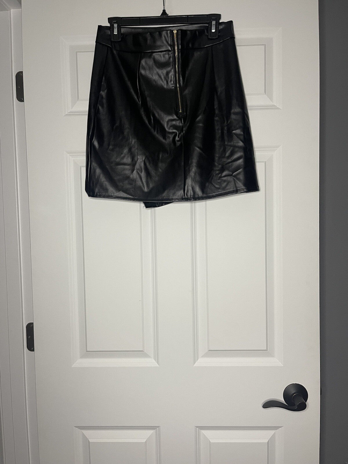Choles black pleather skirt large NWT
