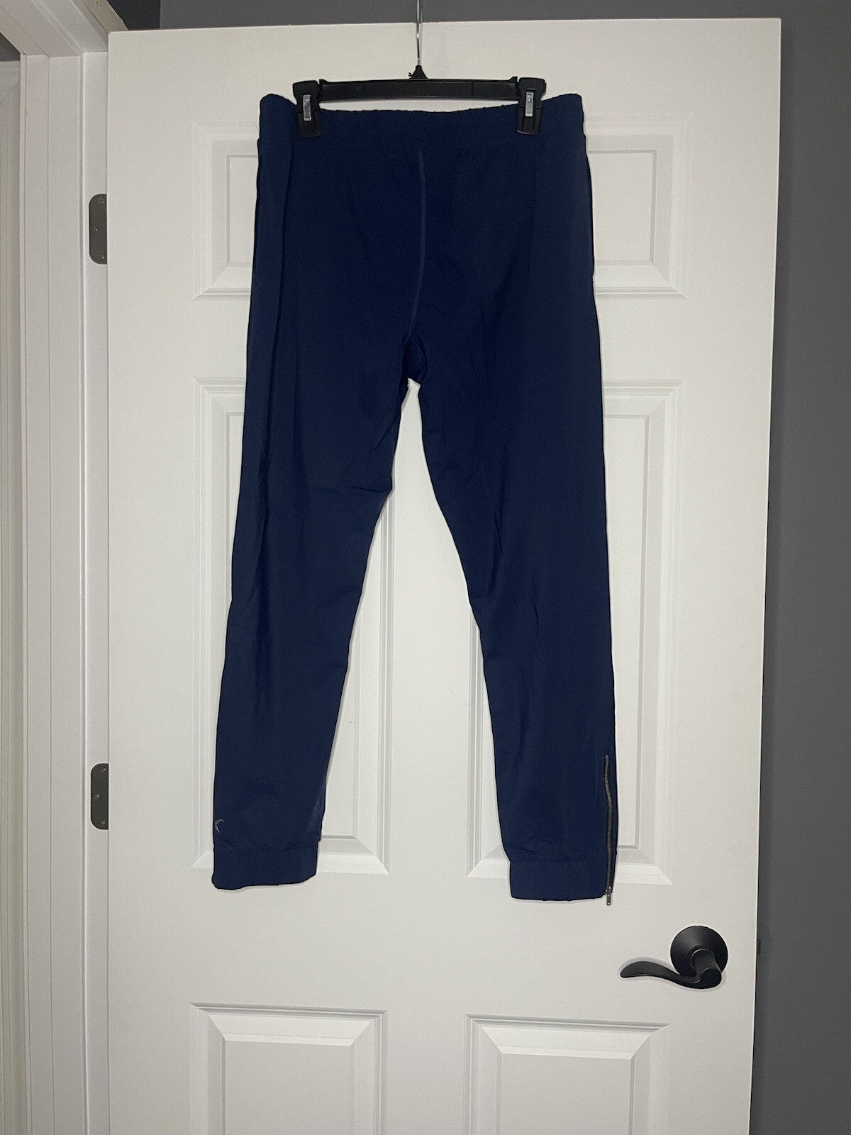 Zyia navy joggers medium