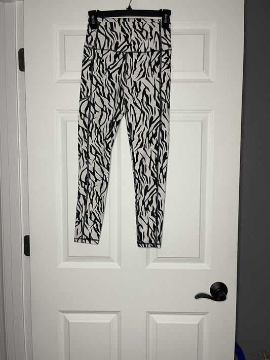 Zyia black and white print leggings 7’8” size 4 