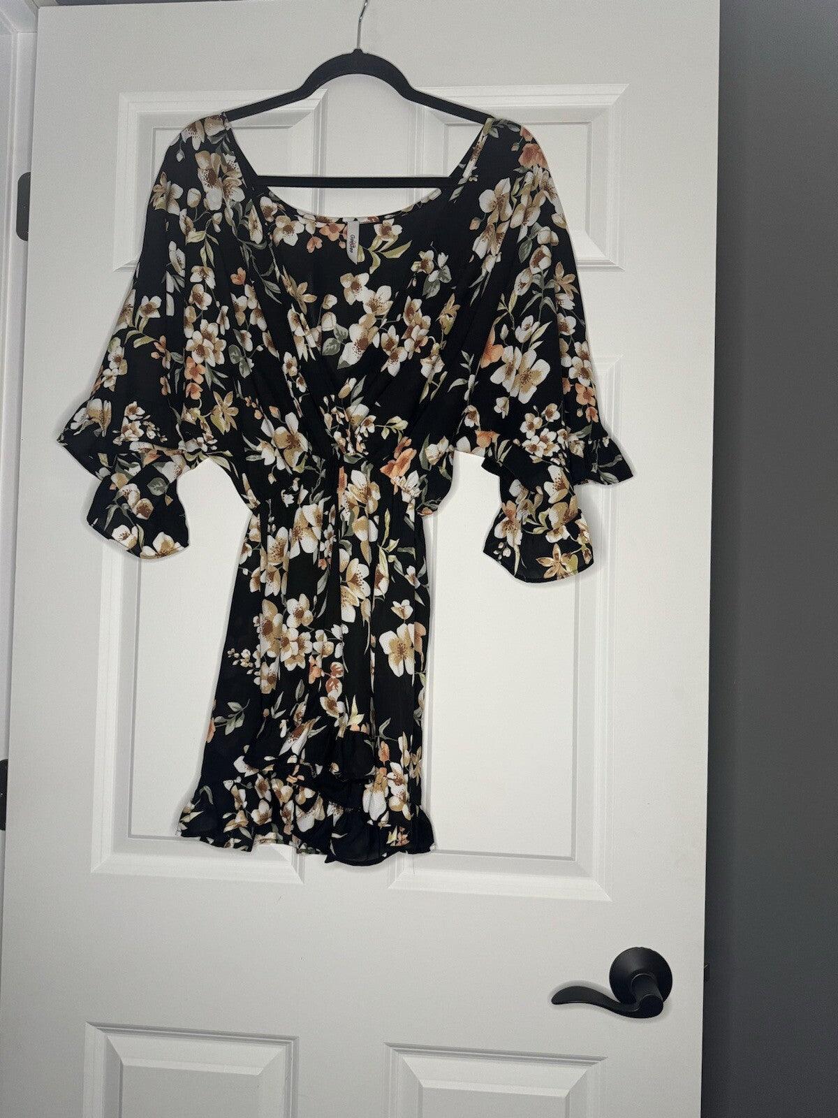 Gee Gee Shorts Romper Small Black W Multi Floral