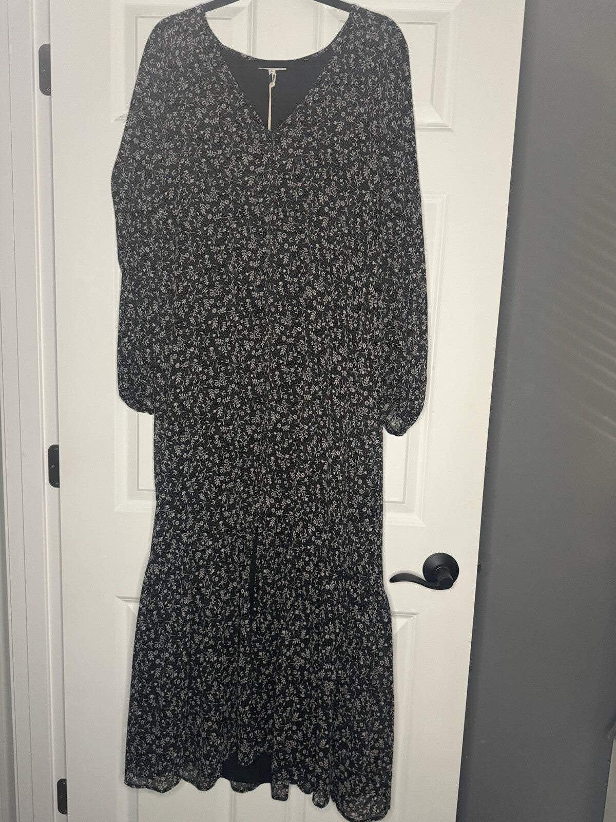 Z Supply Della Long Sleeve Dress Black W Beige Floral Print W Belt Nwt 94