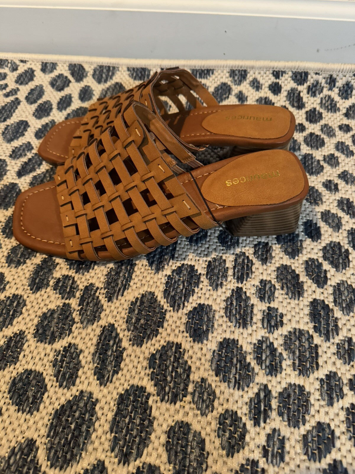 Maurice’s Peyton Slip On Sandals W Heel Brown 8 Brand New 