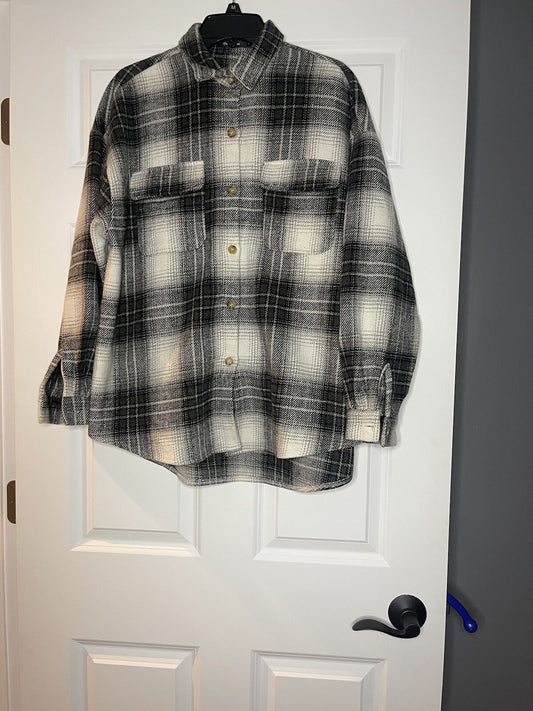 Doe & Rae shacket small black gray white 