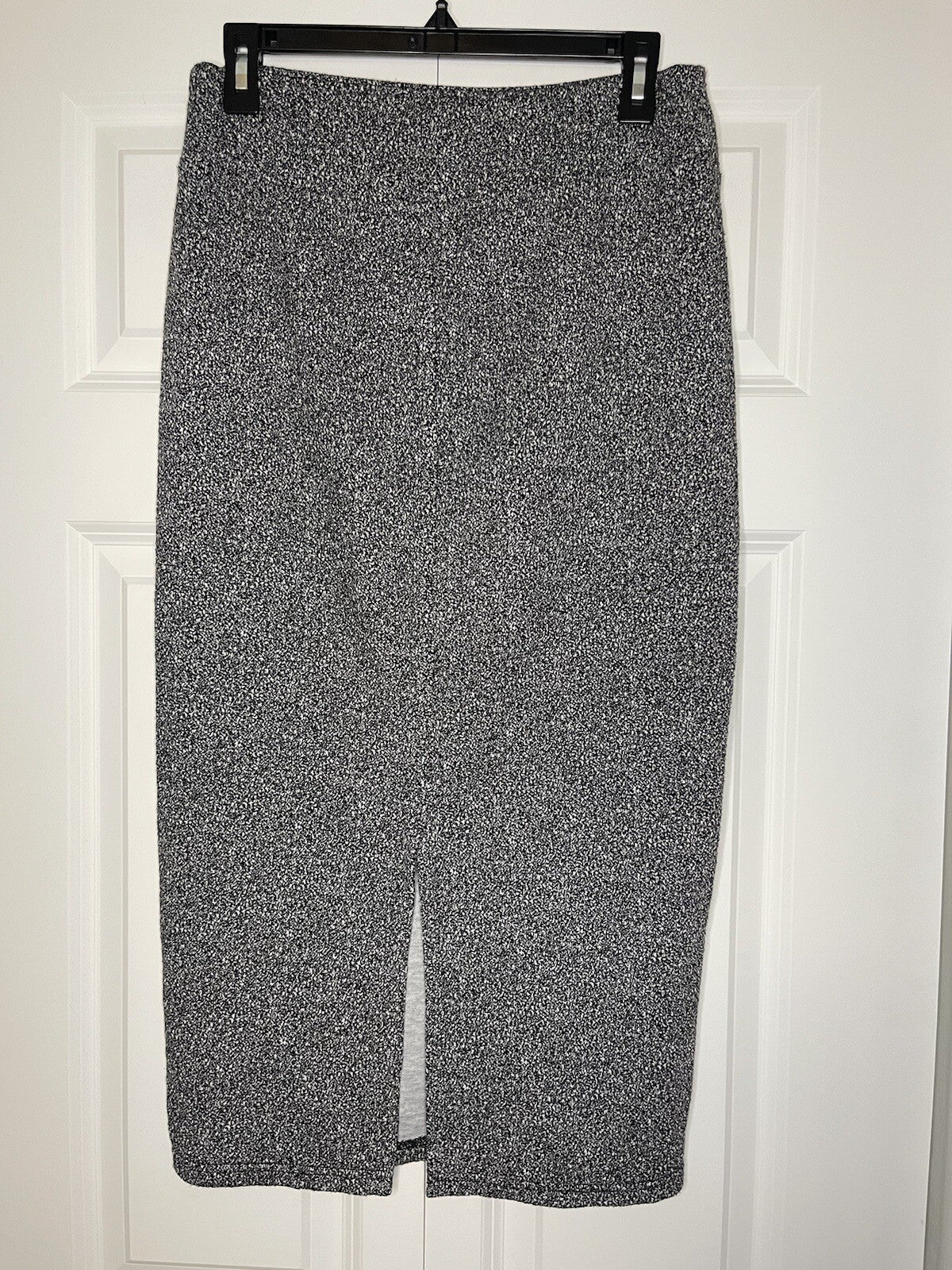 14th & Union skirt size small black and white mix