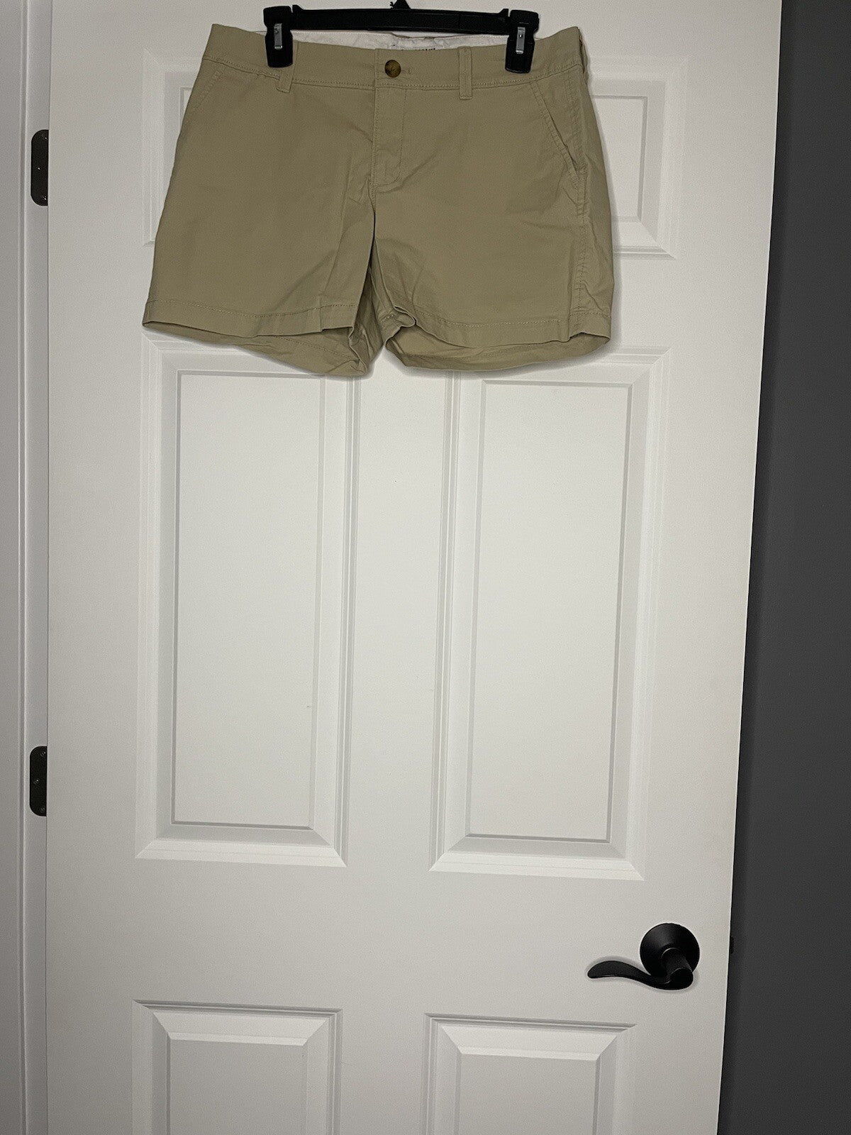 Old Navy Shorts tan Size 6