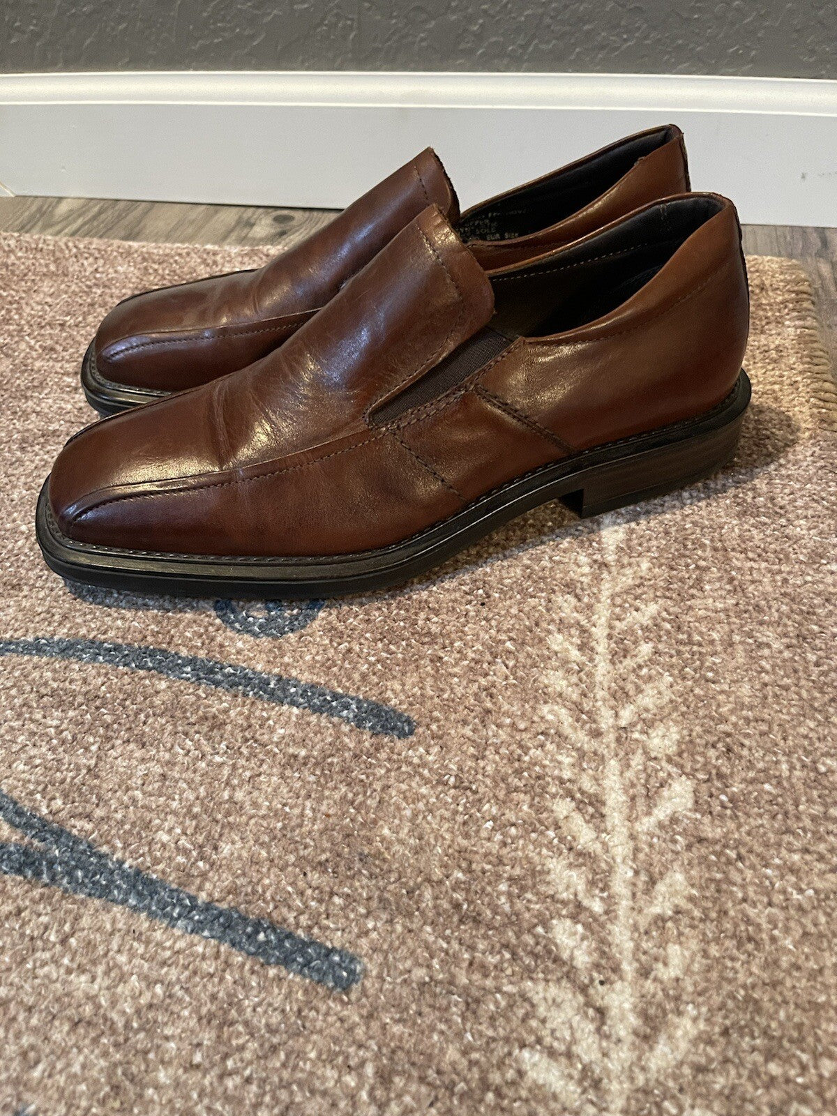 Skechers mens dress shoes size 10 brand new