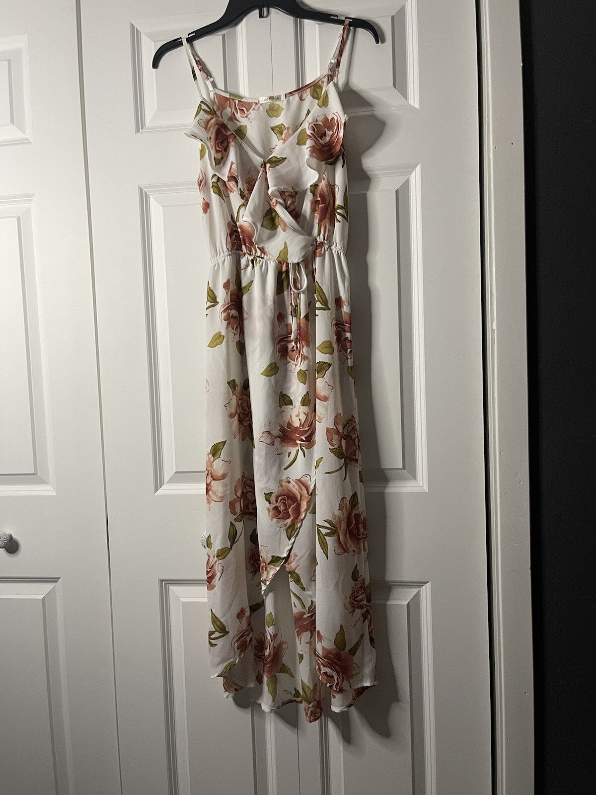 Heart and Hips wrap dress medium floral white pink green 