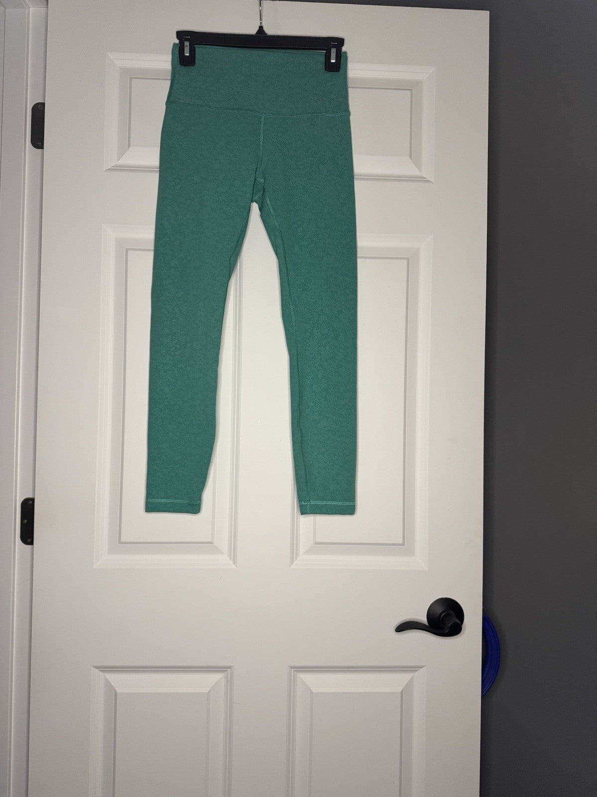Lululemon 7/8 Legging Size 6 Green Mix 