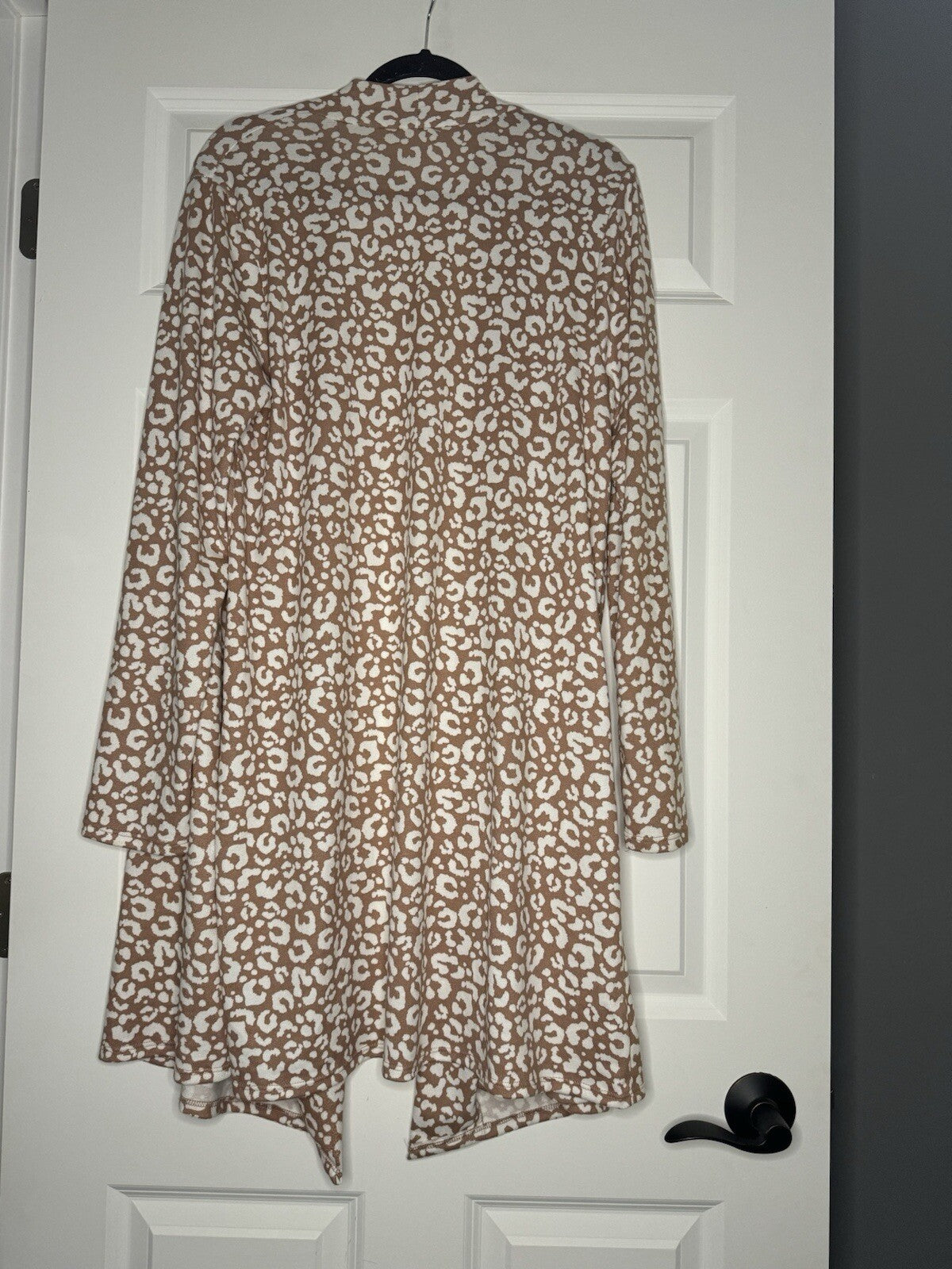 Betseys Boutique Shop Xl Long Cardigan Brown Cream Animal Print 