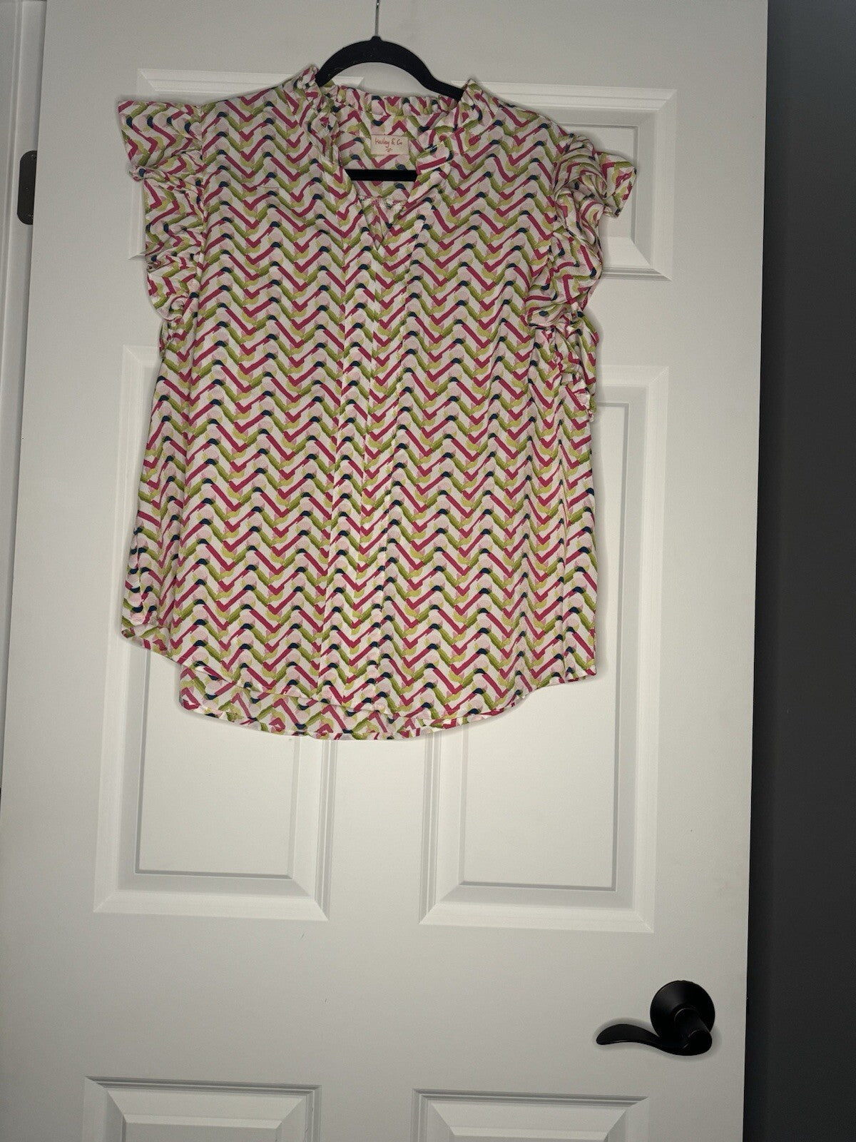 Hailey And Co Short Sleeve Blouse 2x Pink White Two Shades Of Green Print 