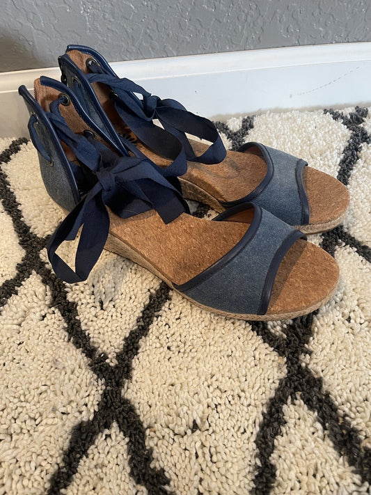 Ugg strap tie sandals brown and blue size 8