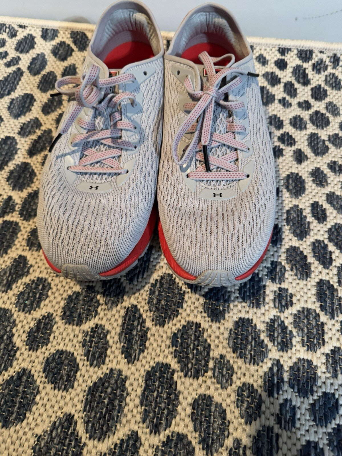 Under Armour Hovr Sonic Women’s Sneakers Size 8 Red Gray Excellent Condition 