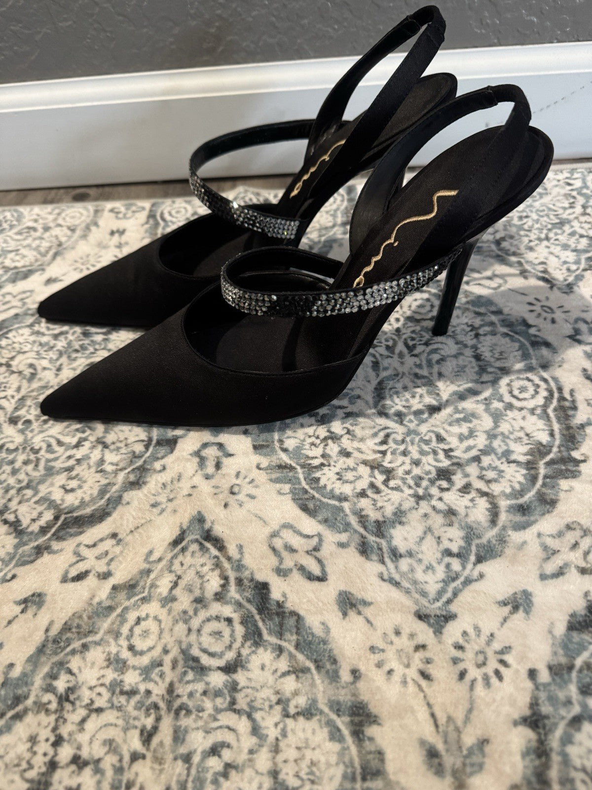 Nina Heels Black With Silver Black Beading 9.5 Dust Bag