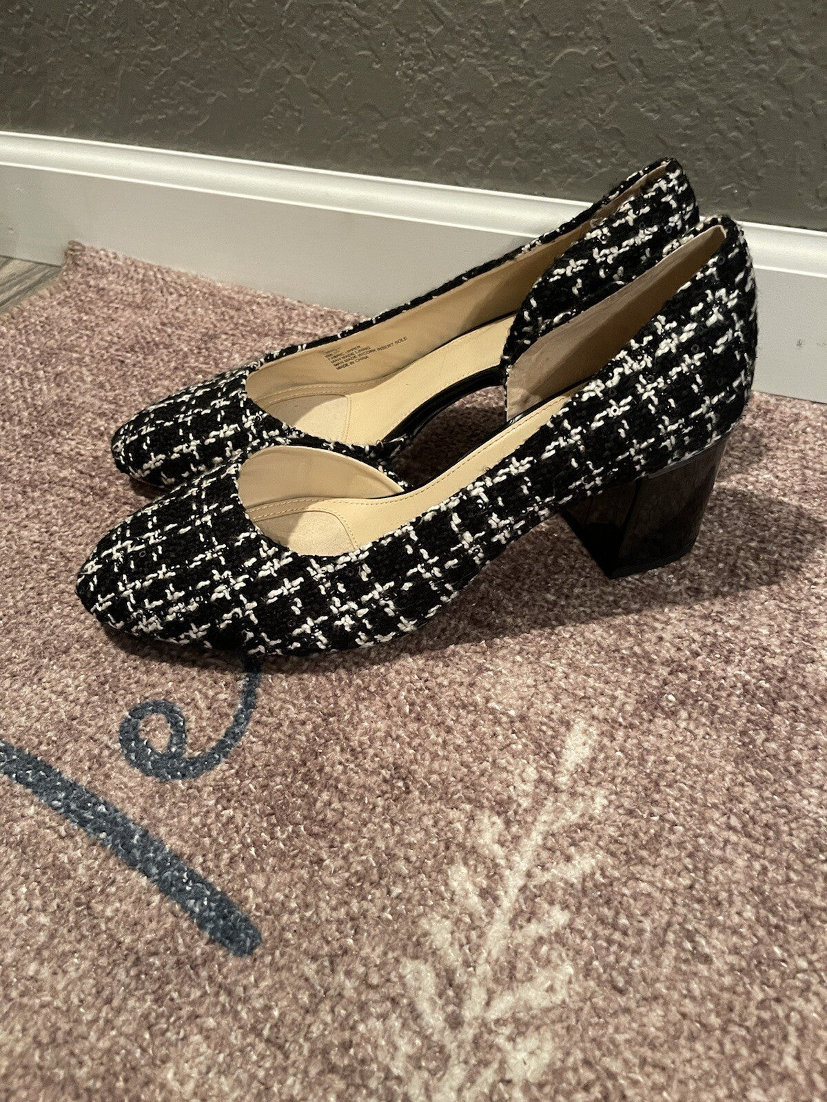 Alex Marie black and cream fabric print heels size 9