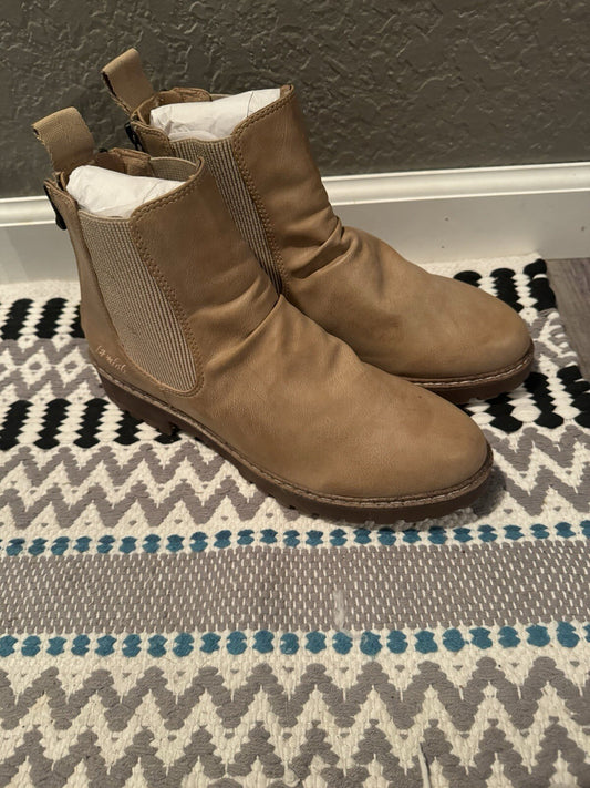 Blowfish Malibu Cashew Sheriff Boots Size 9 Excellent Condition