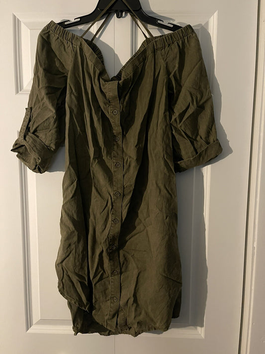 Cloth and Stone size large dress. Super Cute!