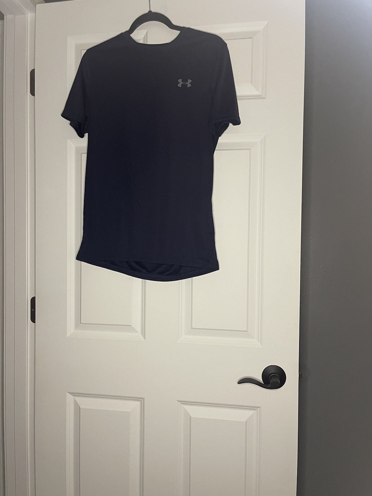 Under Armour Loose Heat Gear Mens Short Sleeve Navy Small Nwt 