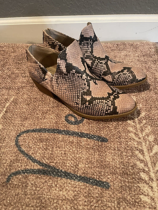 Kaari Blue booties 7.5 beige & brown snake skin