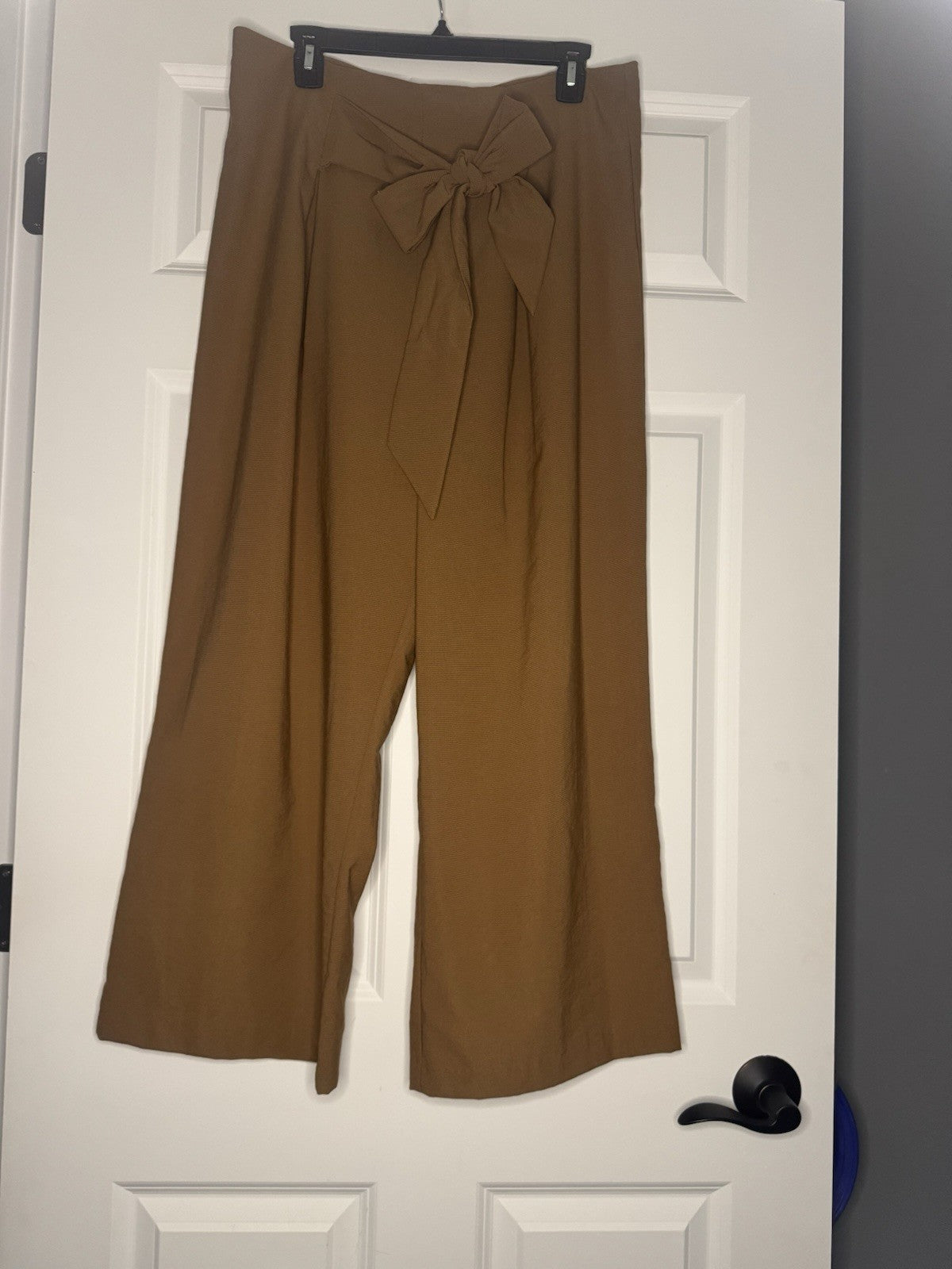 Cremieux Cropped Dress Pants W Bow Size 12 Brown 