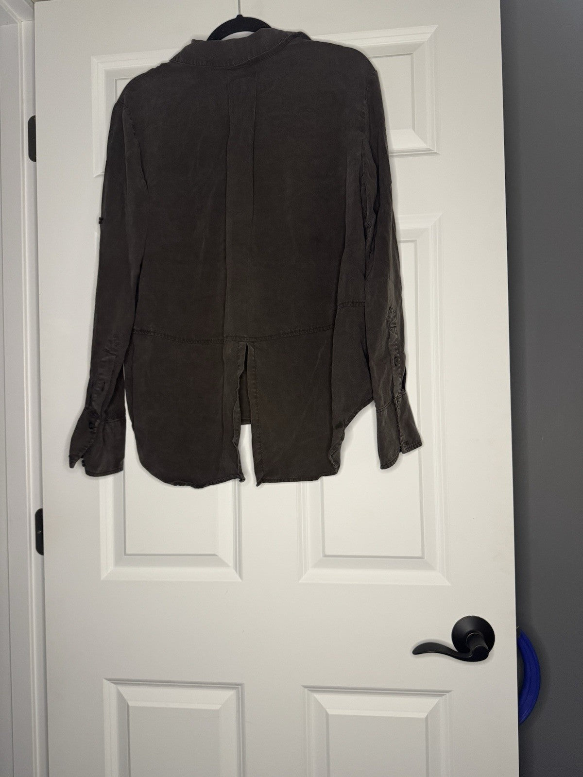 Cloth And Stone Button Up Blouse Large Charcoal Slit In Back 