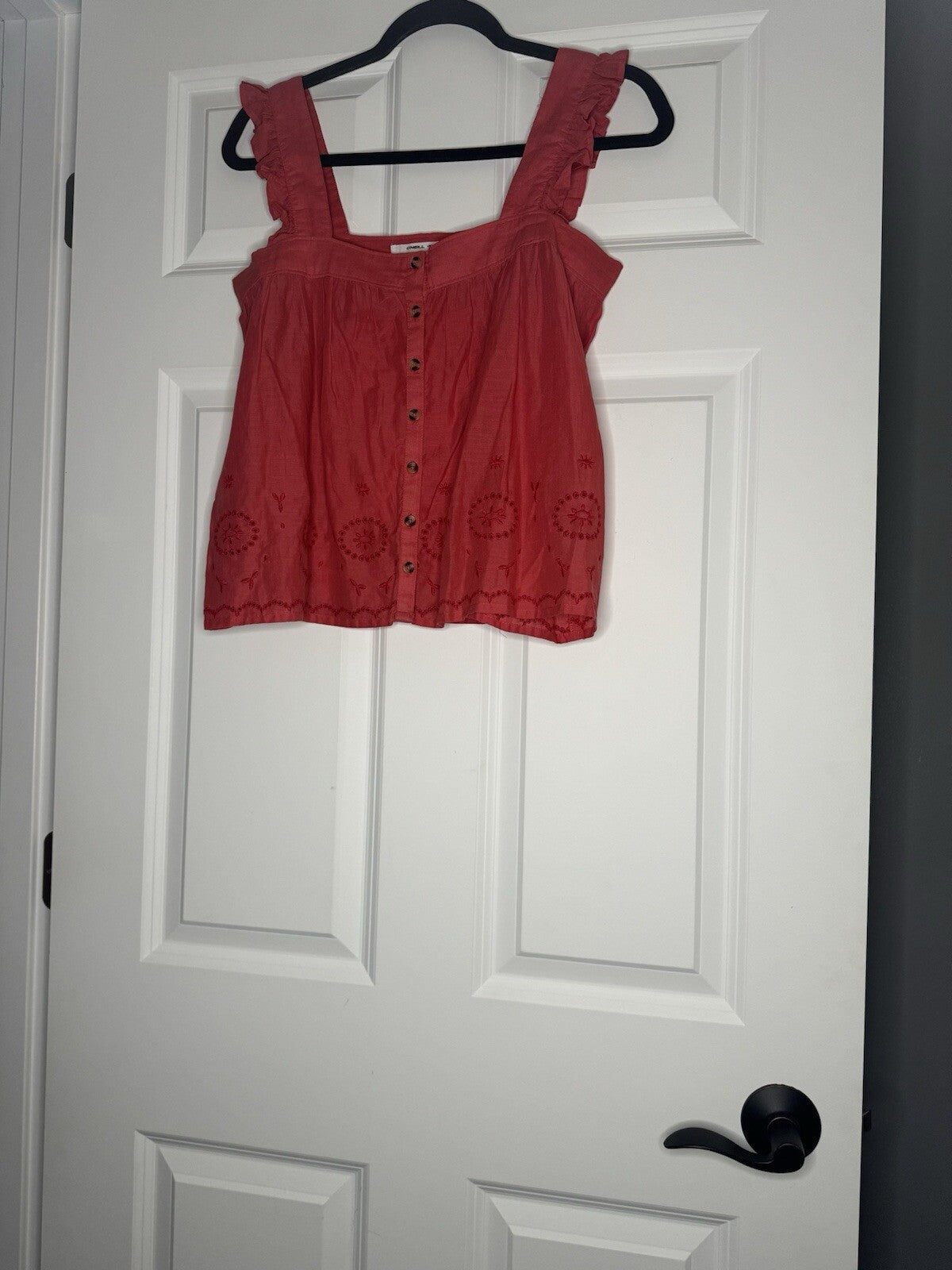 O’Neill Sleeveless Button Up Blouse XS Reddish Coral Ruffle Sleeve Cutouts