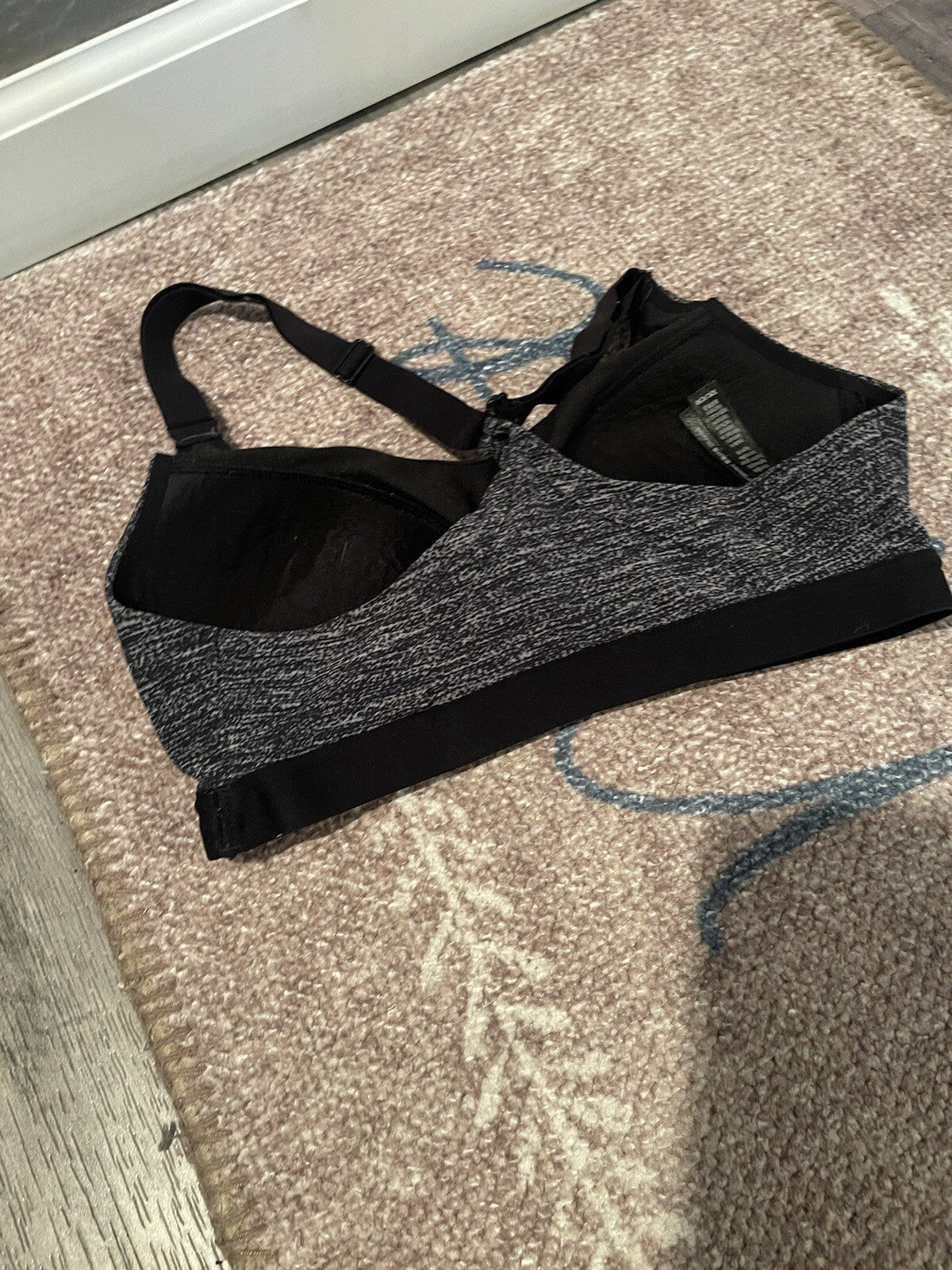 Victorias secret incredible sports bra 32c black gray