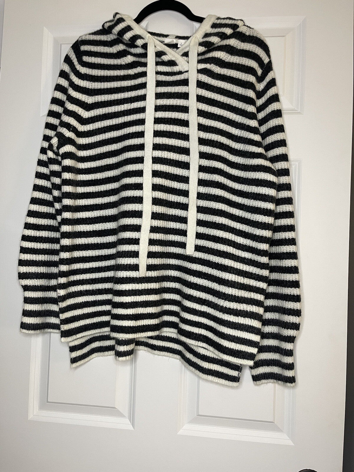 Gap Hooded Sweater Large Gray White Stripe 
