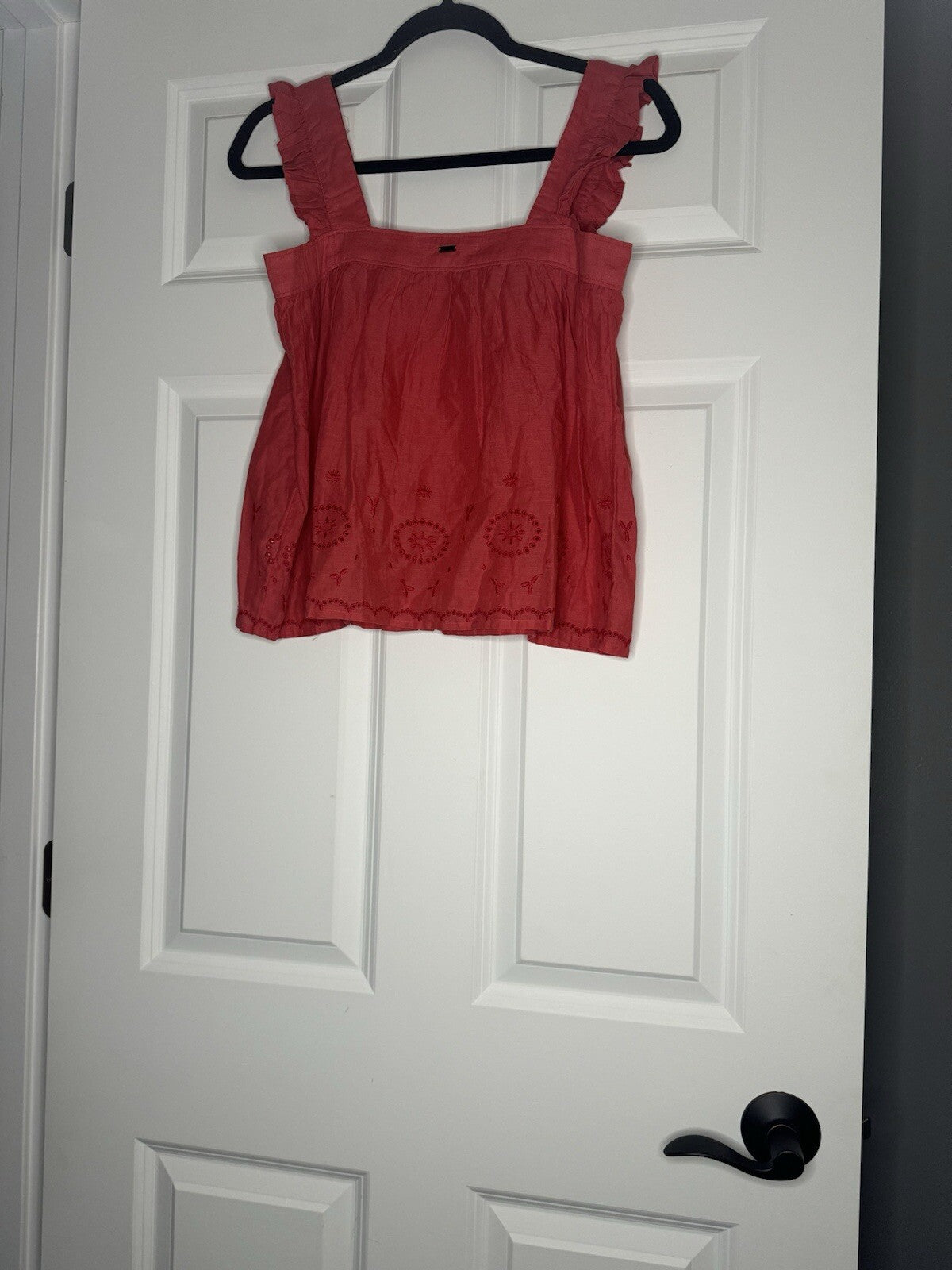 O’Neill Sleeveless Button Up Blouse XS Reddish Coral Ruffle Sleeve Cutouts