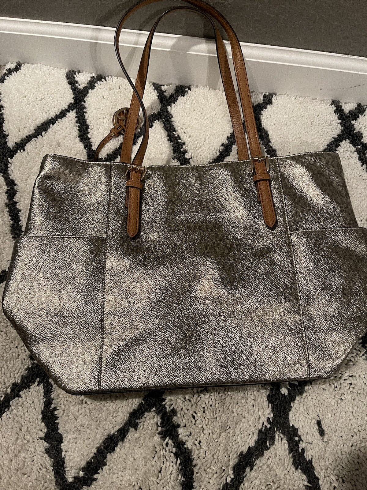 Michael kors gold logo with brown straps shoulder bag