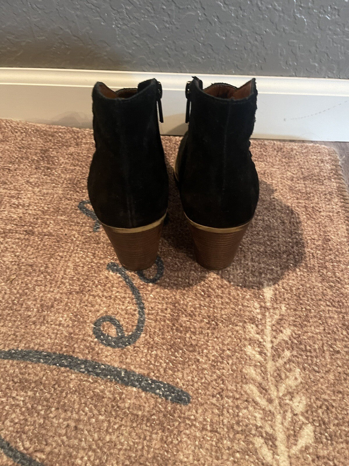 Lucky brand booties size 8 black 