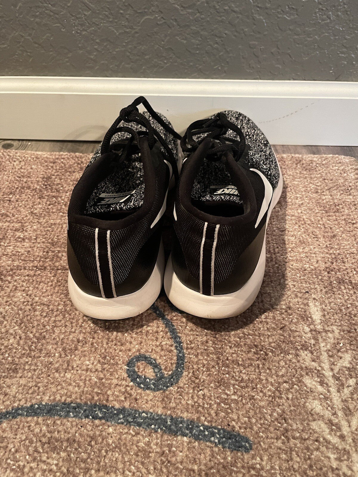 Nike flex contact black and white sneakers size 11