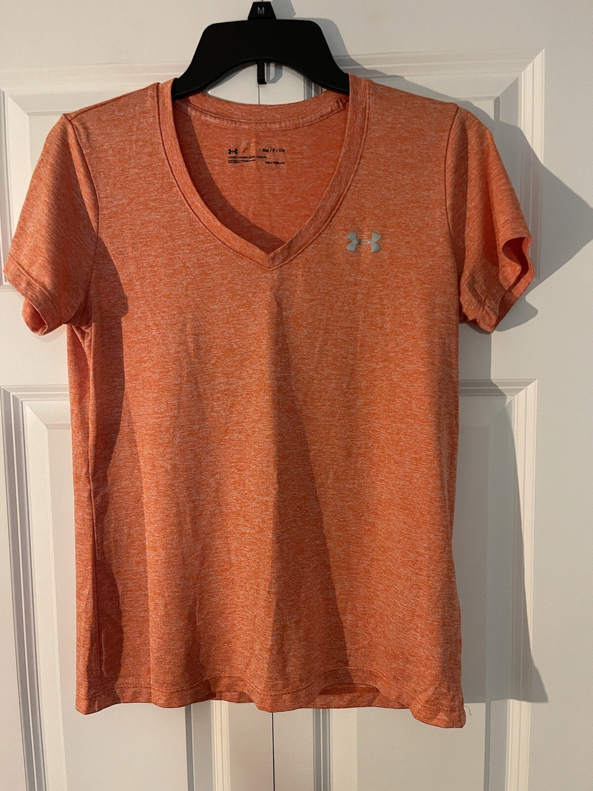 Under armour loose heat gear short Sleeve Small Coral Heathered
