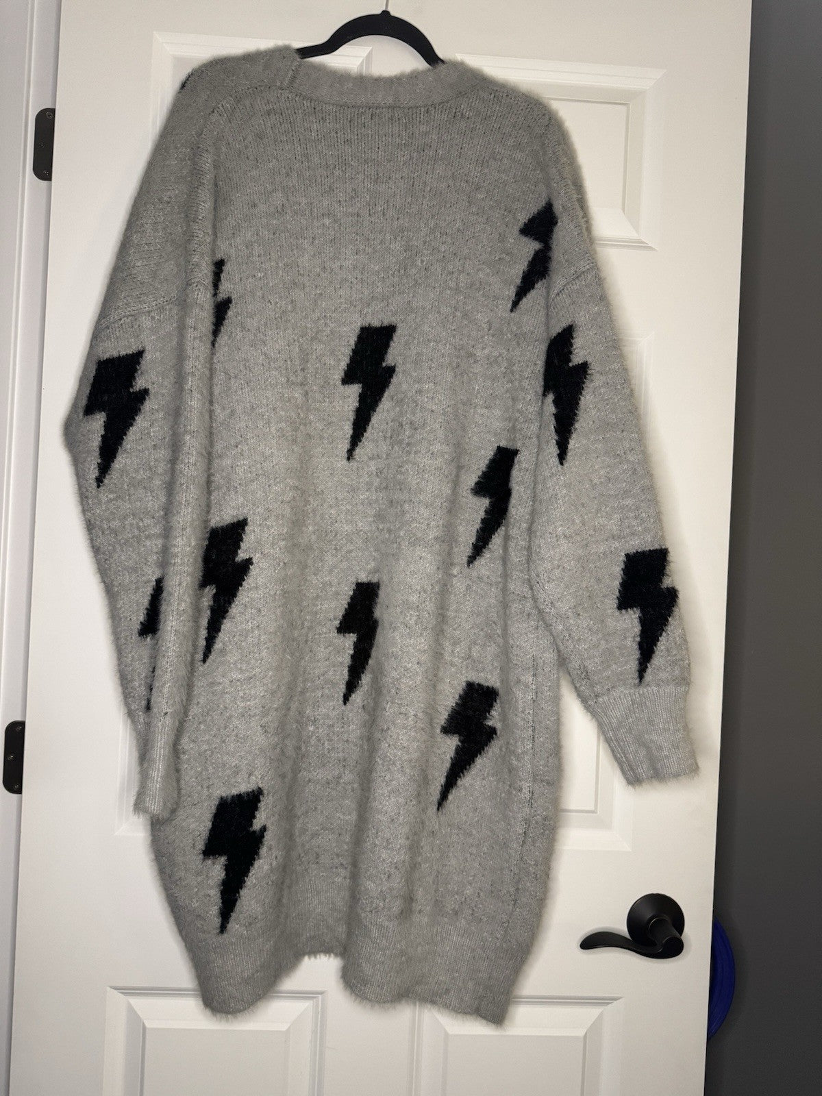 Storia Long Cardigan Large Gray With Black Lightning Bolts So Soft 