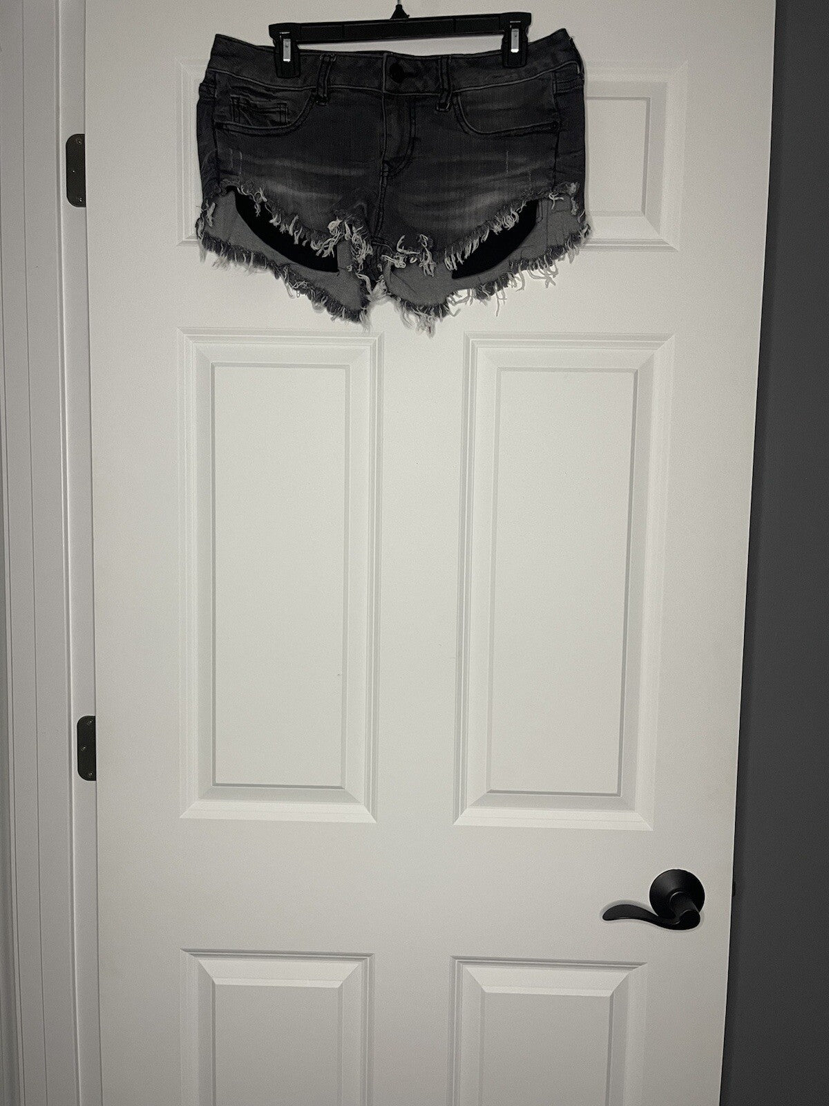 Express charcoal jean shorts size 6 