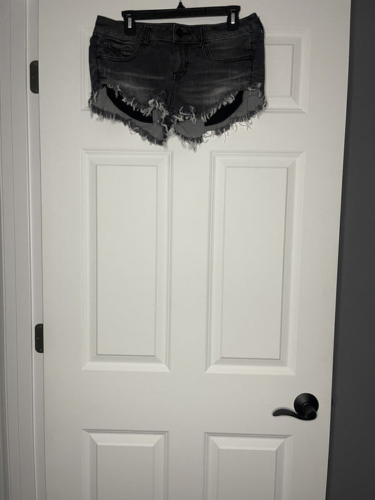 Express charcoal jean shorts size 6 