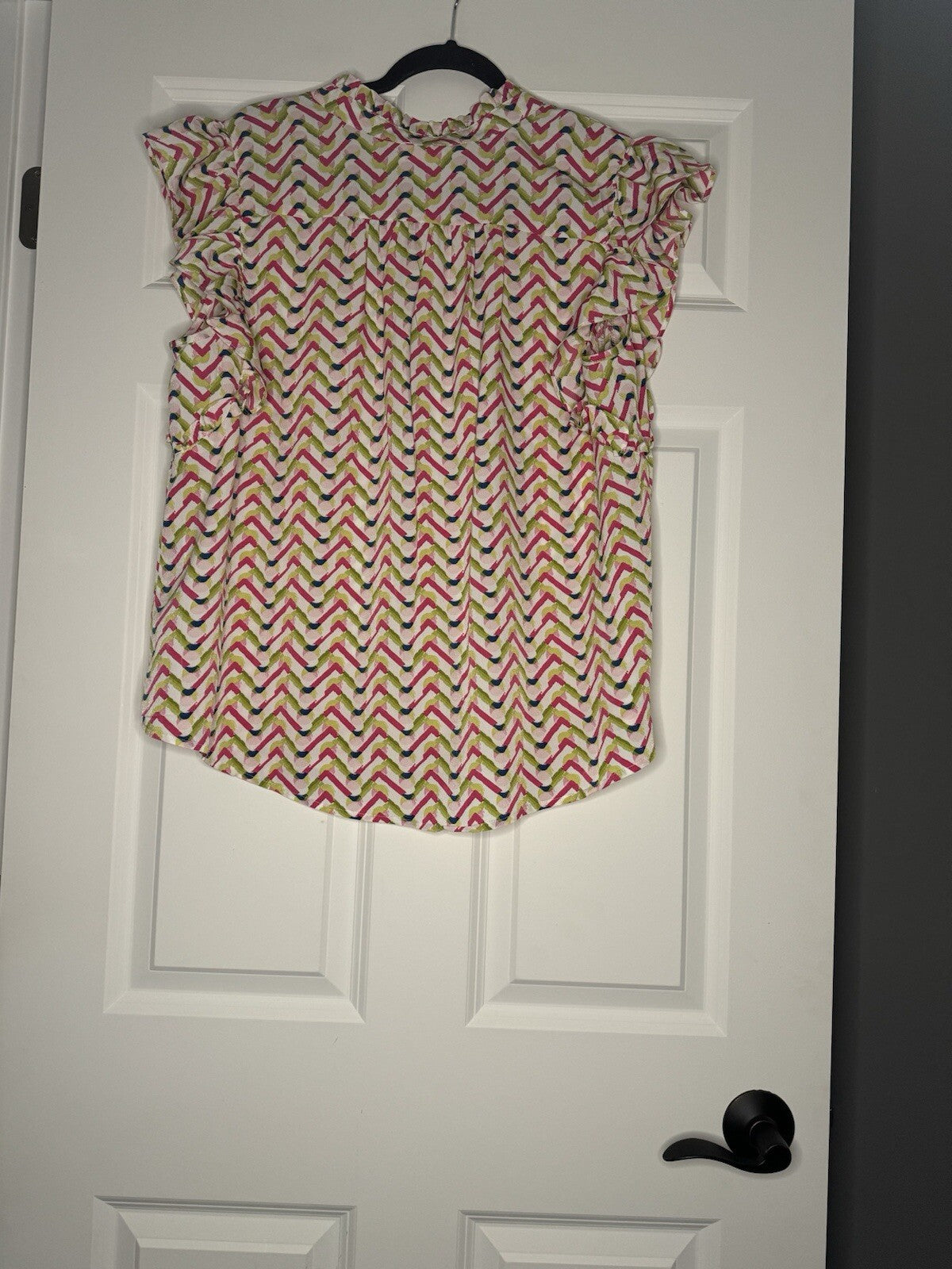 Hailey And Co Short Sleeve Blouse 2x Pink White Two Shades Of Green Print 