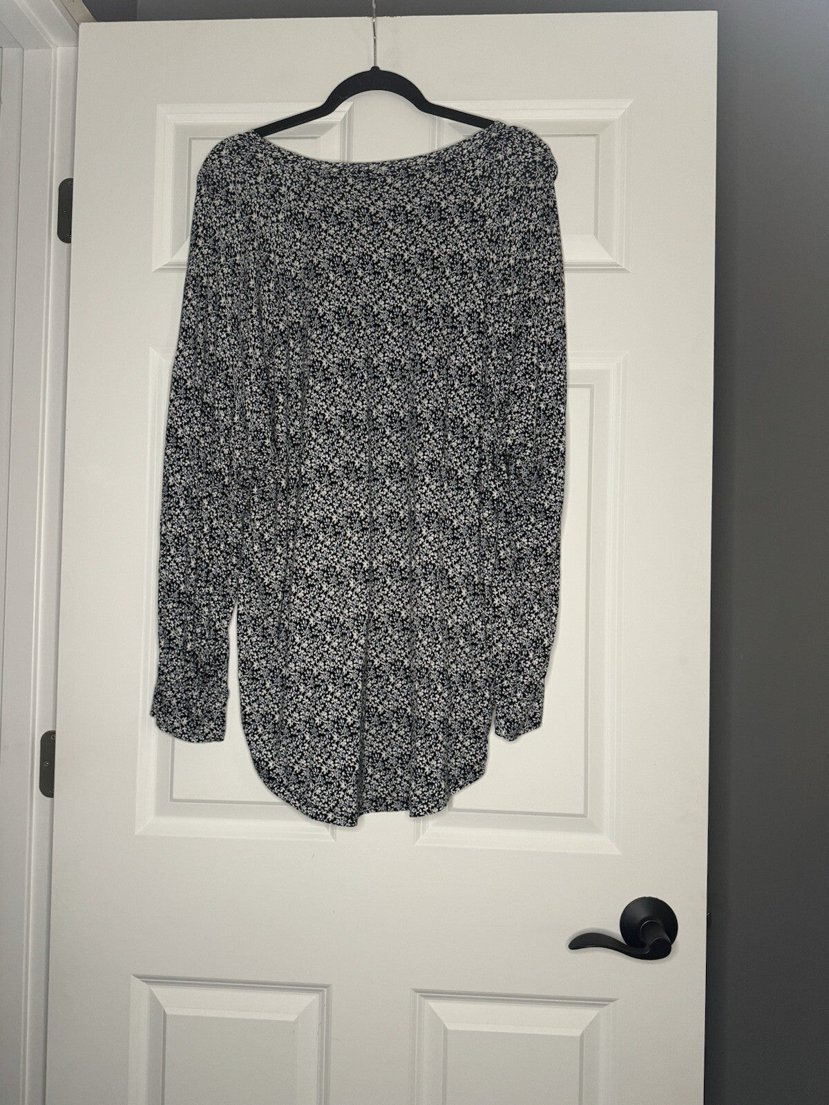 Loft Xxl Long Sleeve Blouse Black Blue White Floral Print 