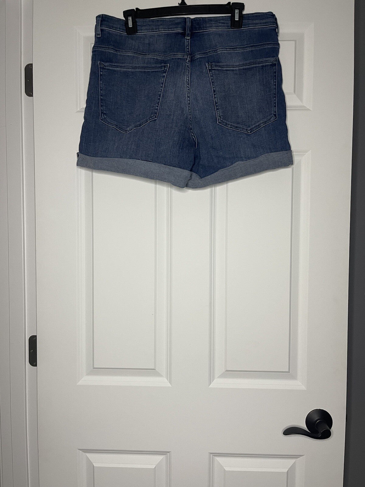 Express midi high rise shorts size 14 blue 