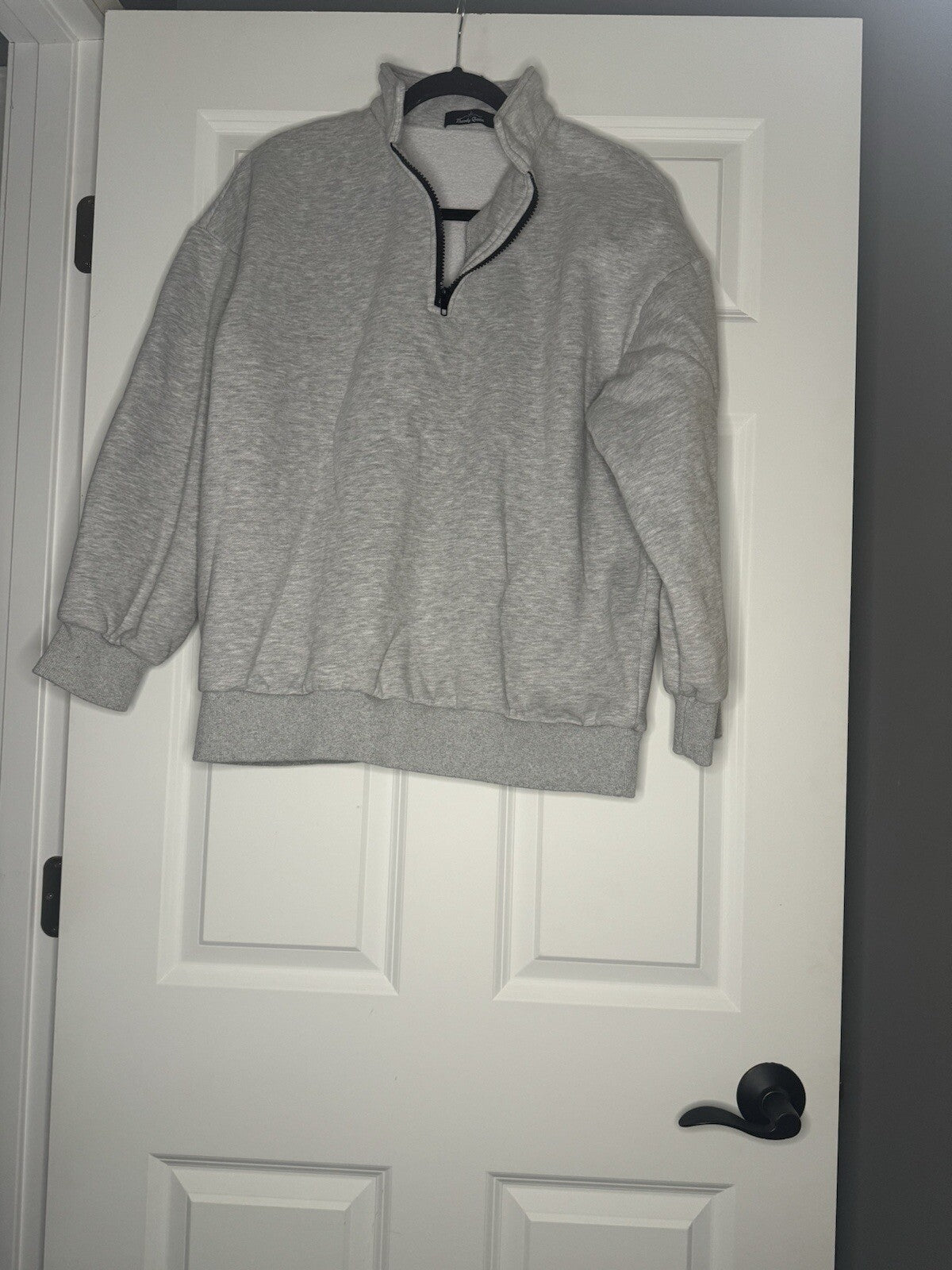 Trendy Queen Half Zip Sweatshirt Medium Light Gray 